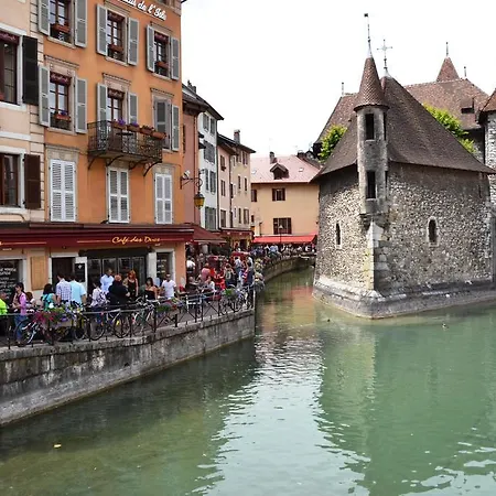 Noemys 2* Viviers-du-Lac